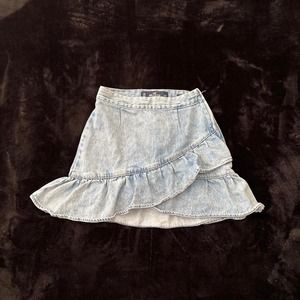 HollisterRuffled denim mini skirt size 00 23W